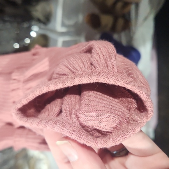 New In Pink Top Size Small - Picture 5 of 8